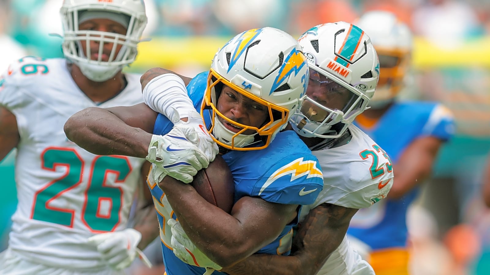 AFC Notes: Jaylon Moore, Kimani Vidal, Chargers, Chiefs, Raiders