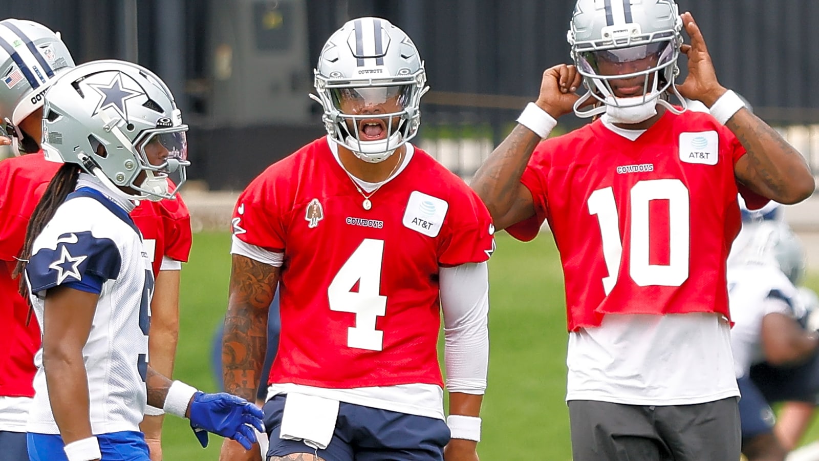 Dak declares self ‘full go’ from hamstring injury