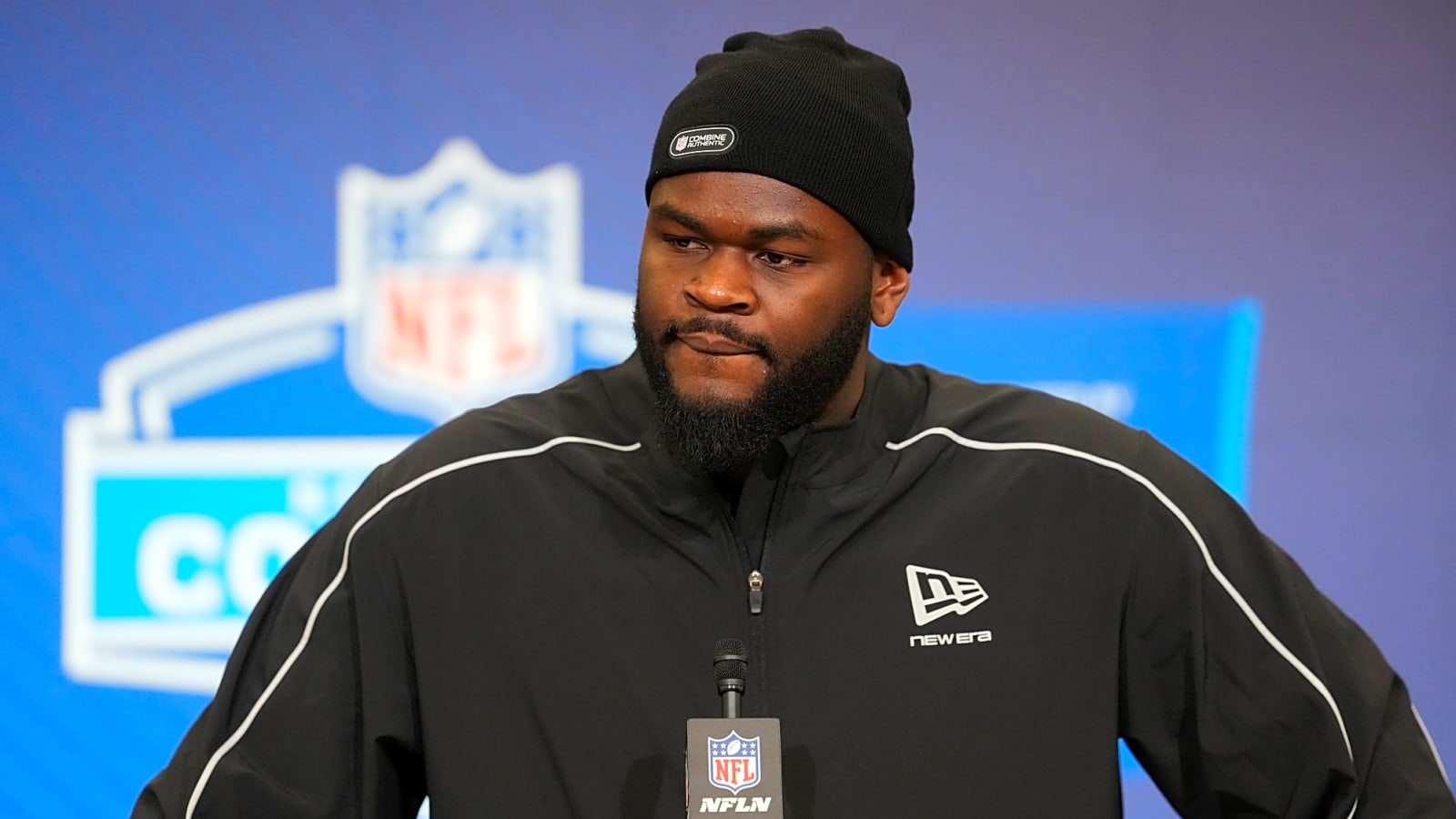 Florida DL Caleb Banks Will Take At Least Eight Top-30 Visits