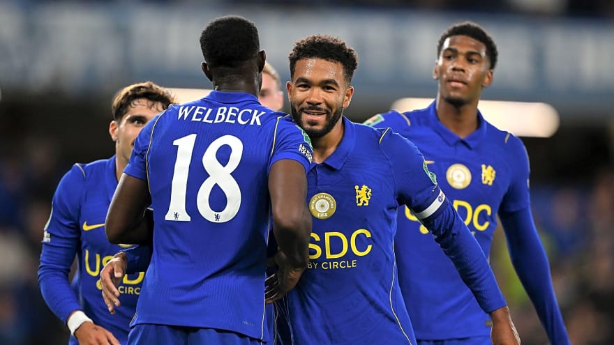 Ex-Chelsea striker hails Xabi Alonso for masterminding Danny Welbeck's sensational move after Carabao Cup heroics