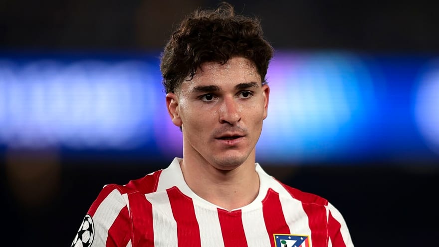 Rodri urges Barcelona to sign former Man City team-mate Julian Alvarez
