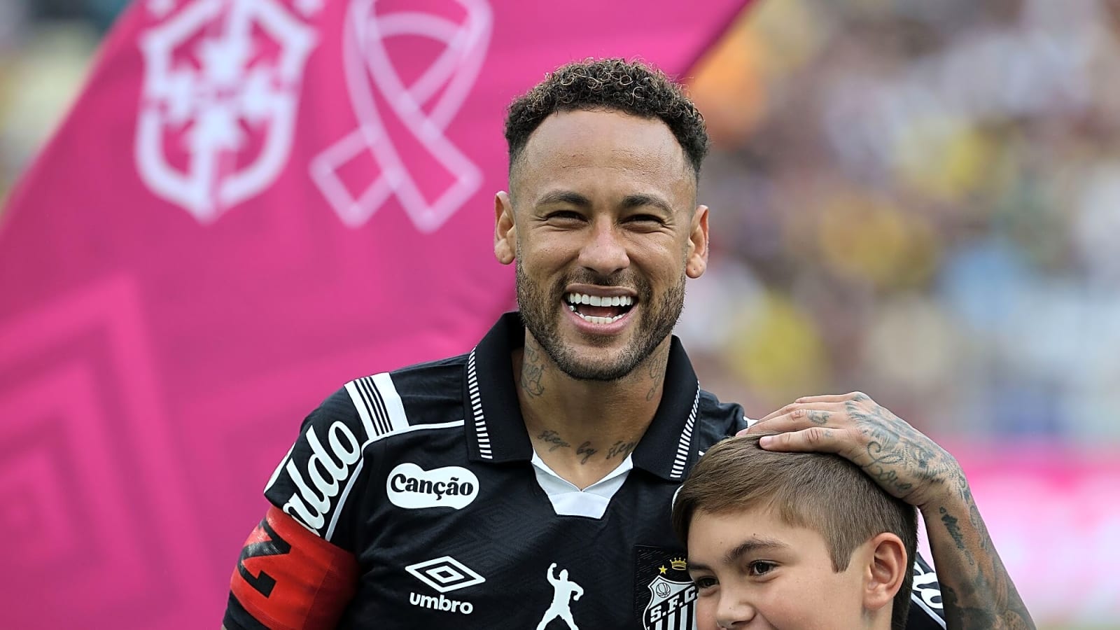 Never stops courting controversy: Neymar shocks Barcelona fans