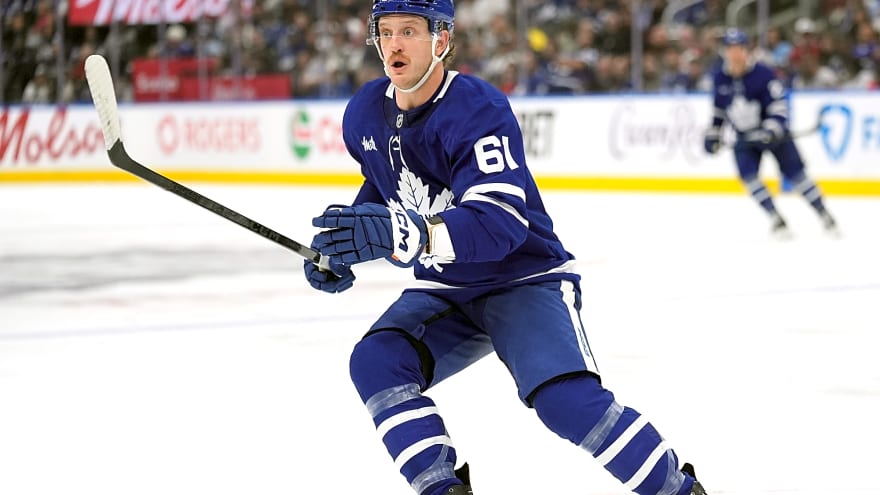 Leafs place Michael Pezzetta on waivers