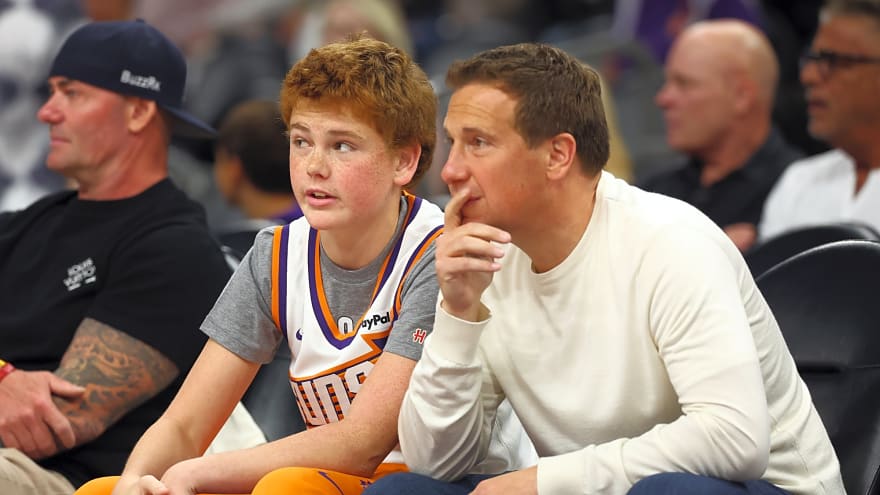 Phoenix Suns owner Mat Ishbia expands $2 Menu in continued fan-first push