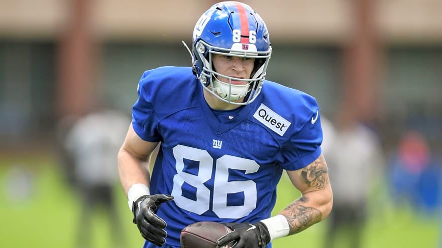Giants’ rookie 7th round tight end earns ‘compliments’ from future Hall of Famer