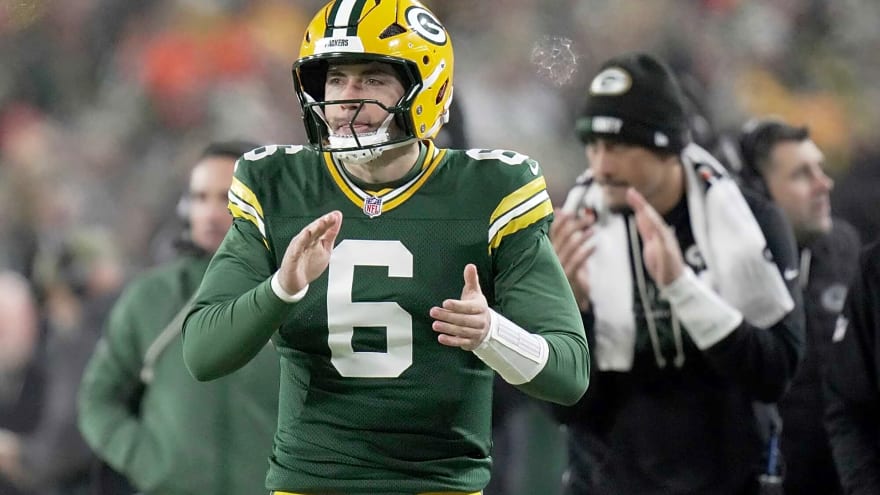 Green Bay Packers QB dealing with a new injury, will not play in Week 18 vs Vikings