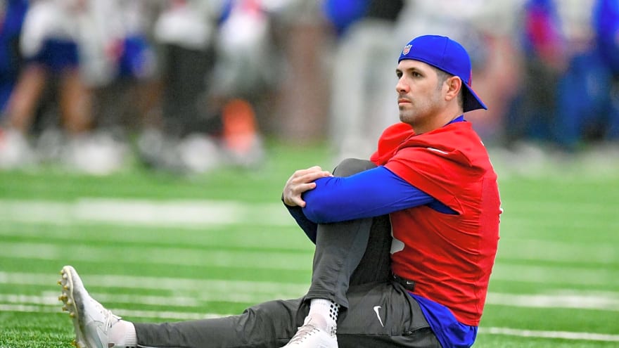 Giants Restructure $50M In Contracts To Chase One Ravens Center