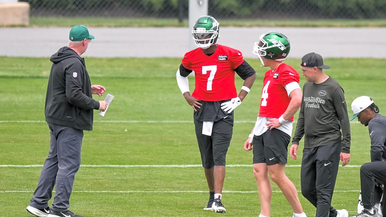 AFC East unanswered questions: Can Geno Smith save Aaron Glenn?