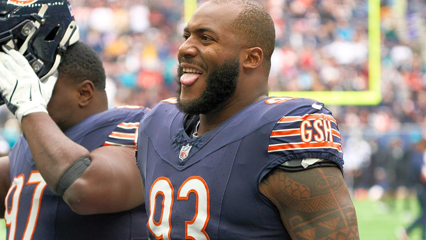 Commanders Elevate DT Byron Cowart