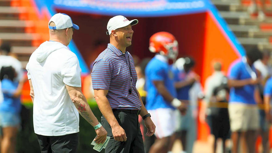 Florida Gators HC Jon Sumrall remains on an insane recruiting heater by landing his fifth commitment of the week