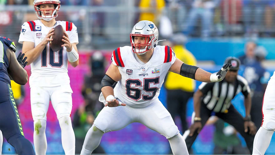 Bears To Acquire C Garrett Bradbury From Patriots