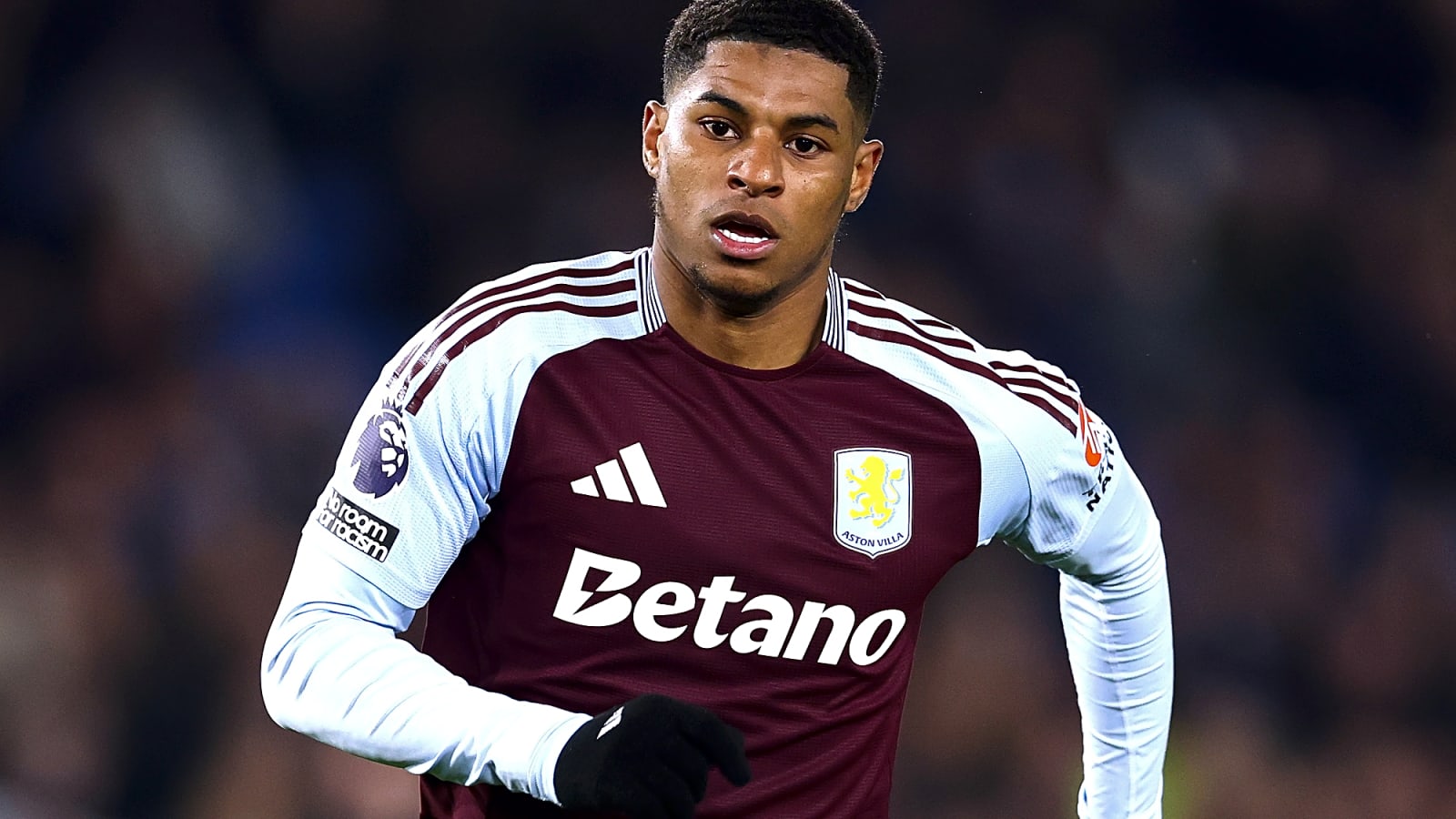 ‘Unstoppable’ Man Utd ace prepared to take pay cut after two new clubs express interest