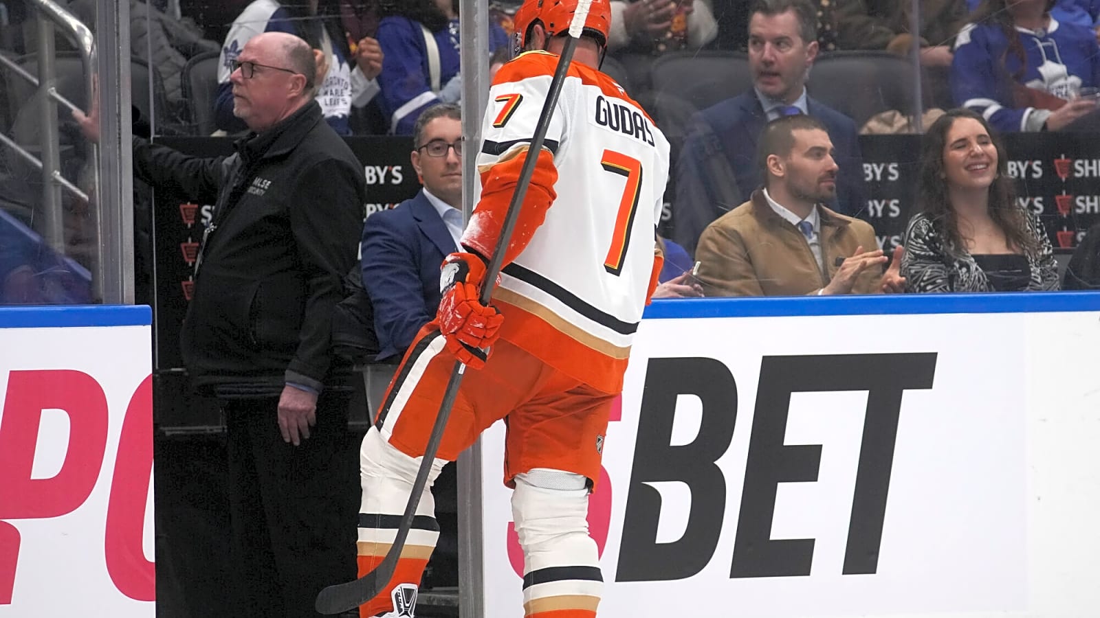Can the Maple Leafs Keep Auston Matthews in Canada?