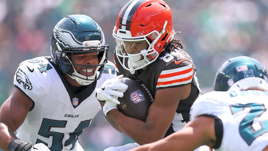 2 players get ejected on bizarre opening kickoff of Eagles-Jaguars