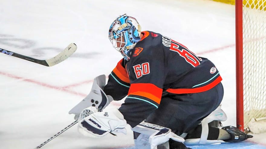 Chris Driedger Gives the Canucks’ Goalie Room an Interesting Problem