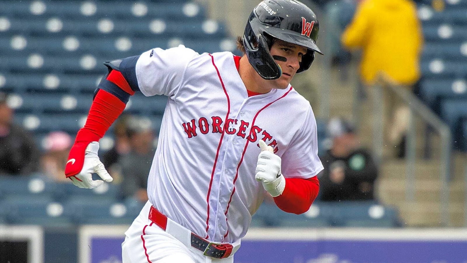 Red Sox prospect Roman Anthony crushes a nearly 500-foot home run