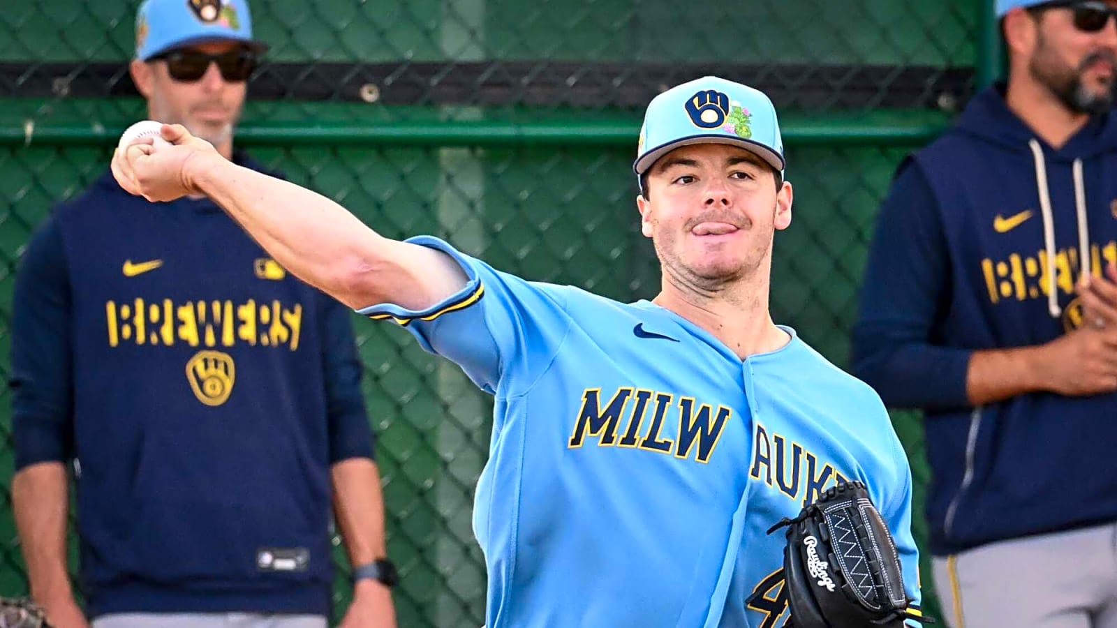 Milwaukee Brewers: Logan Henderson named as team’s breakout pitcher