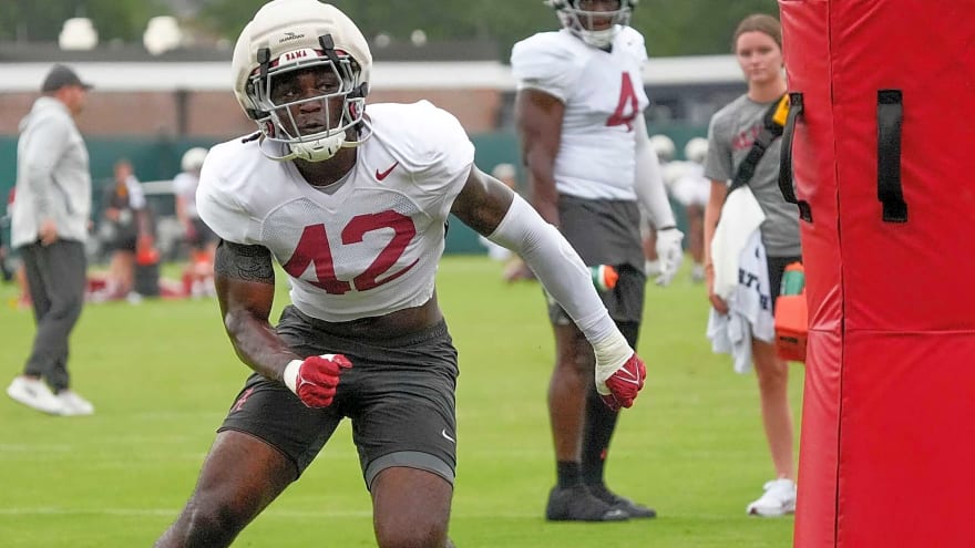 How many wolf linebackers will Alabama play in 2025?