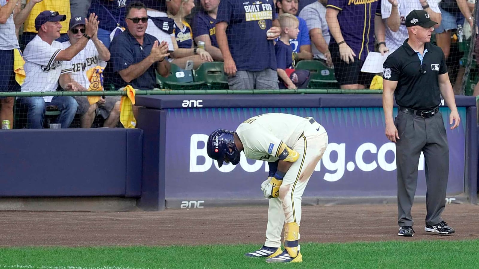 Jackson Chourio Injury: Brewers Manager Delivers ‘Devastating’ Update Right After Star’s Rare Feat vs Cubs