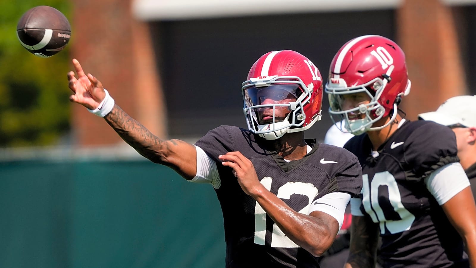 Alabama has named its starting quarterback