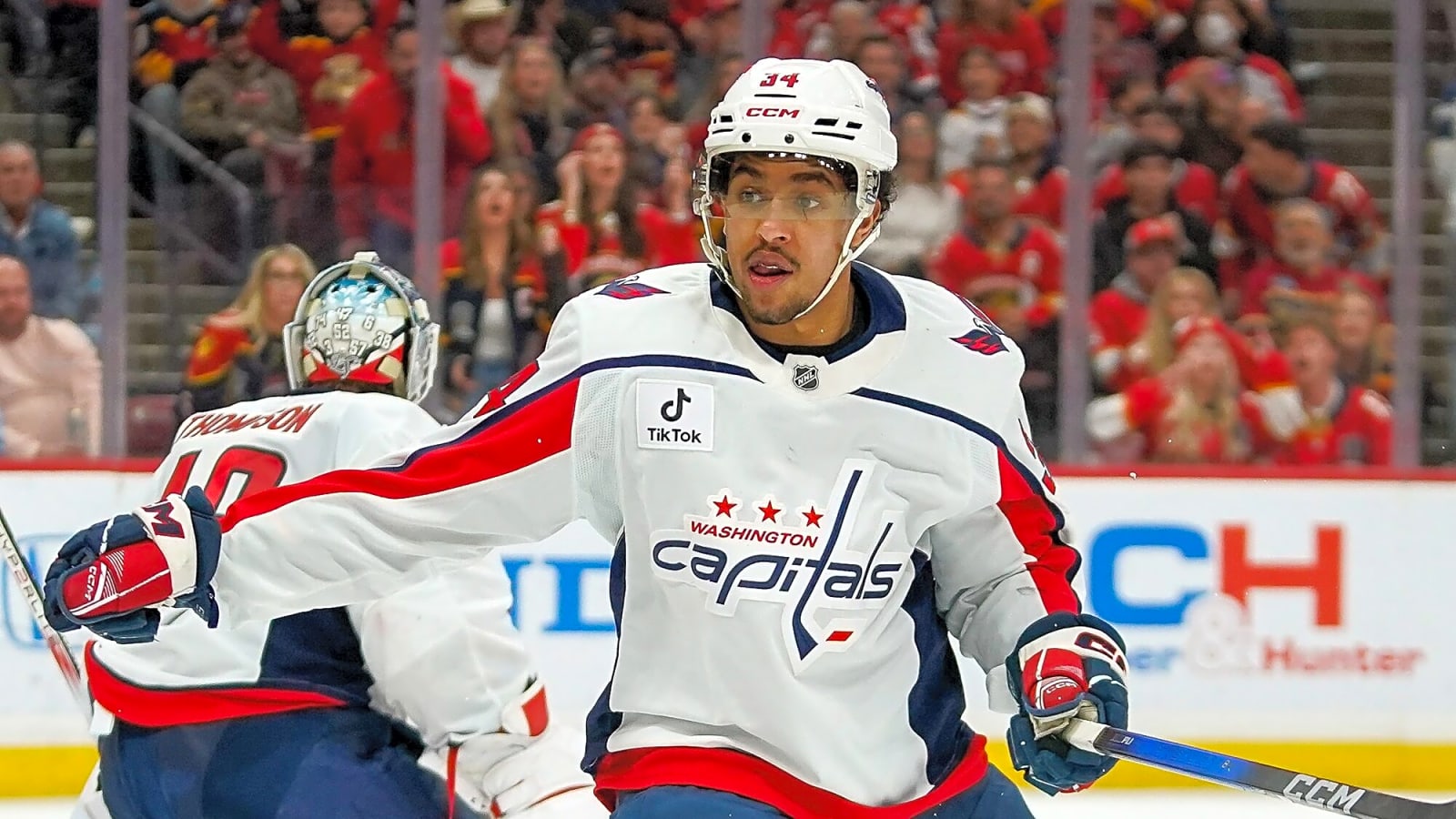 Capitals’ Justin Sourdif leaves game with upper-body injury