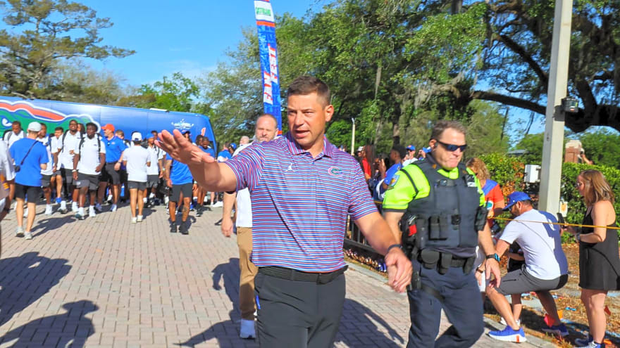 Florida Gators continue banner recruiting day by clearing important benchmark with an elite offensive weapon