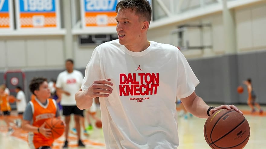 The Lakers may have finally found the right trade partner for former Tennessee Vols star Dalton Knecht
