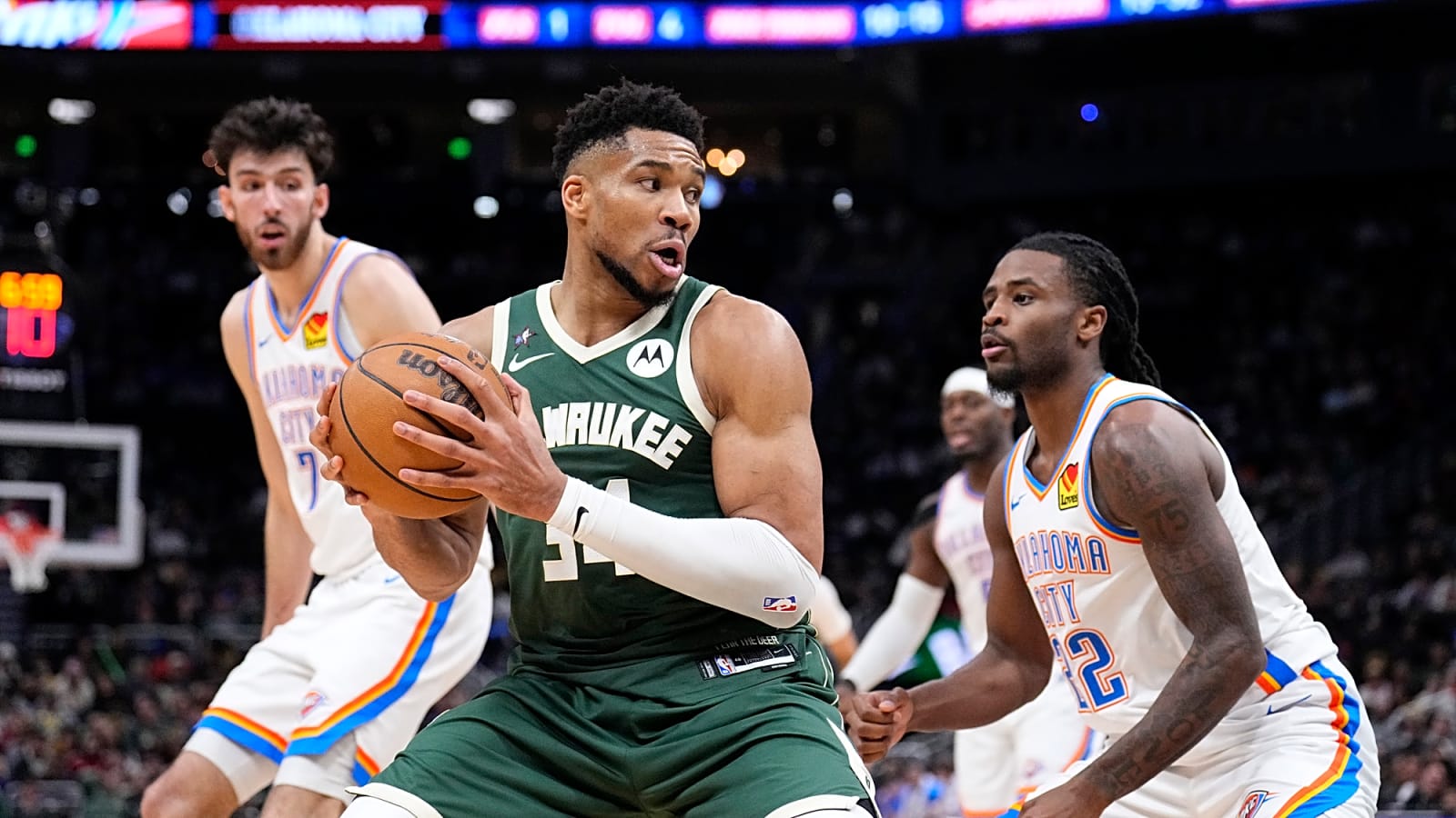 NBA Notes: Bucks, Giannis Antetokounmpo, Grizzlies, Ty Jerome, Rockets