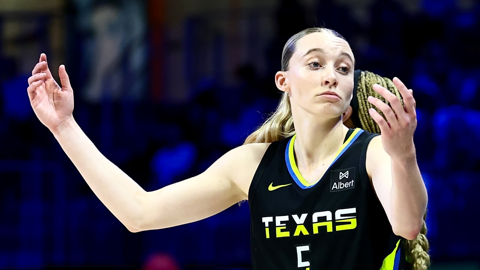 Paige Bueckers Continues to Effortlessly Rack Up Milestones