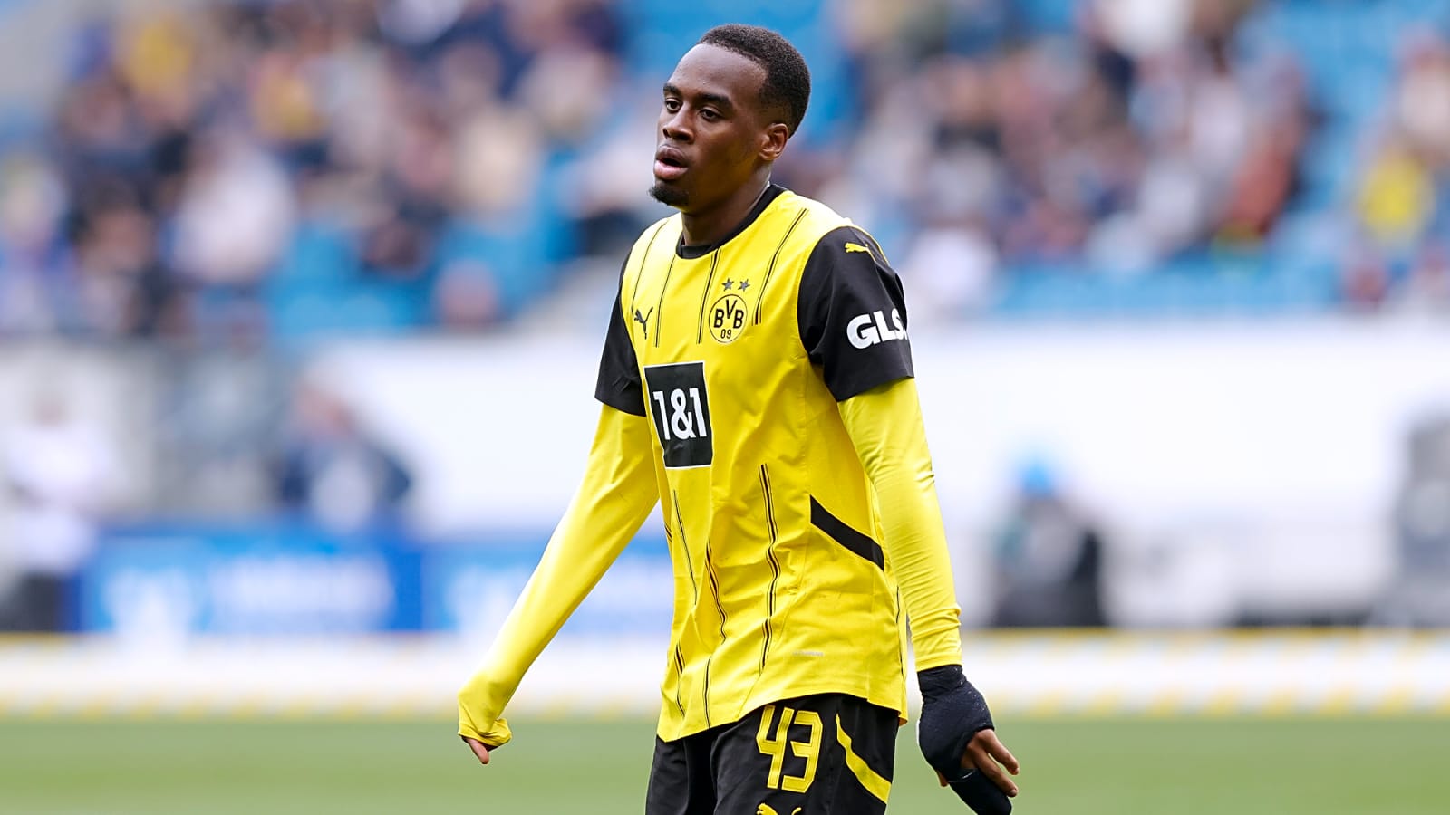 Arsenal leading the race to sign U21 England international from Borussia Dortmund