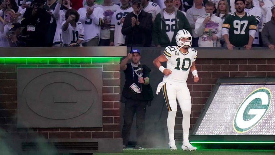 Green Bay Packers: how Jordan Love’s numbers compare to Aaron Rodgers and Brett Favre through first 35 starts