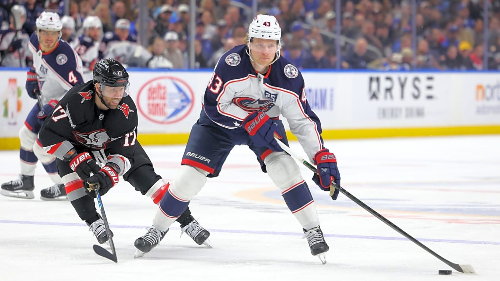 Blue Jackets sign Danton Heinen to one-year contract