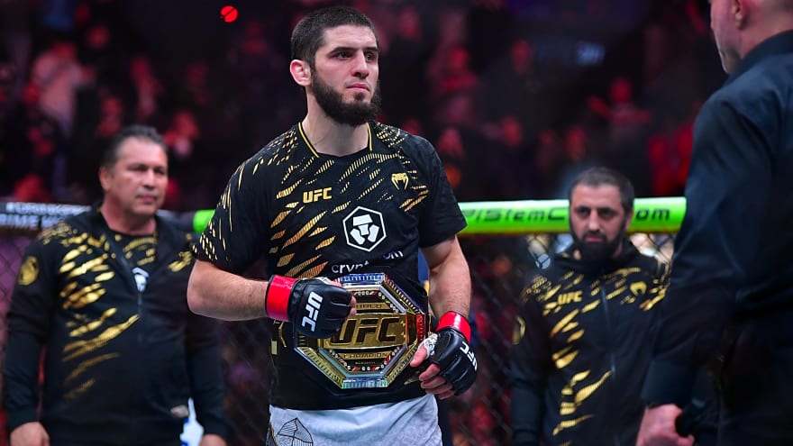 Makhachev Names His Condition For Fighting Topuria