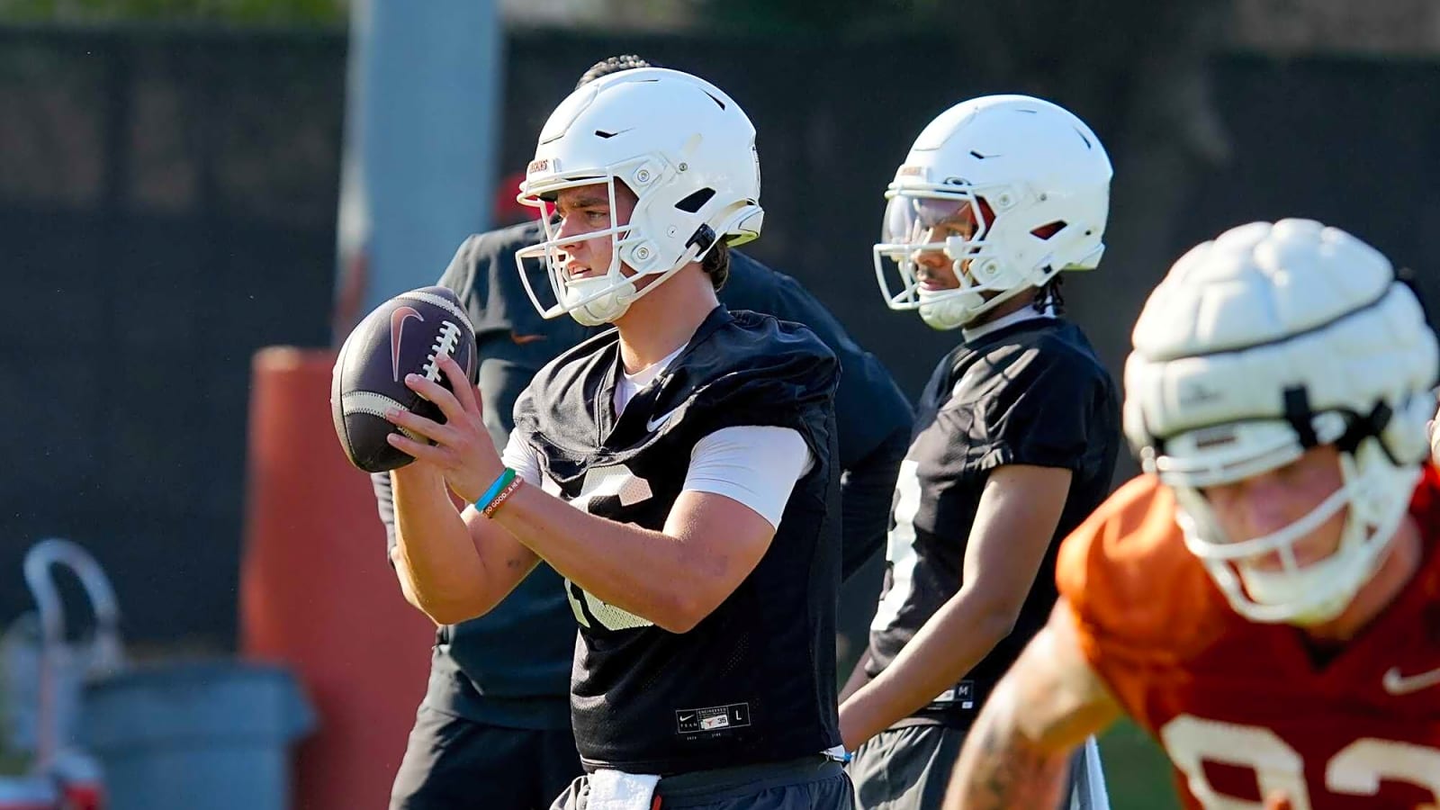 EA Sports Unveils Top 25 Rankings For &#39;College Football 26&#39;