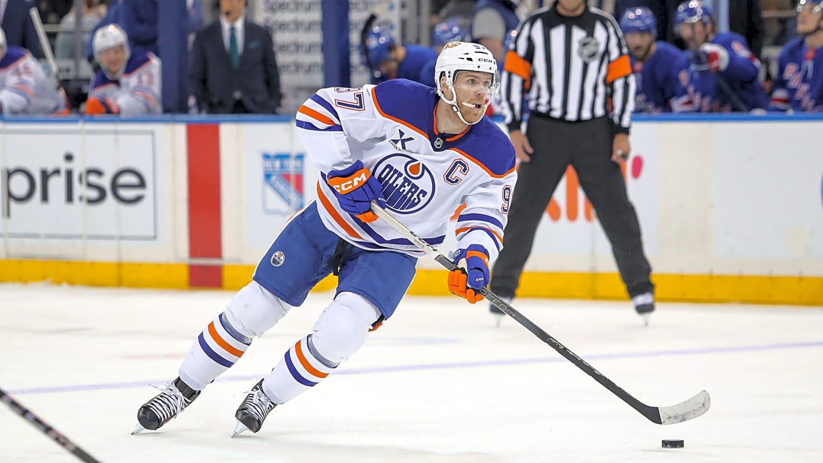 How many goals will Oilers’ Connor McDavid score in 2025-26?