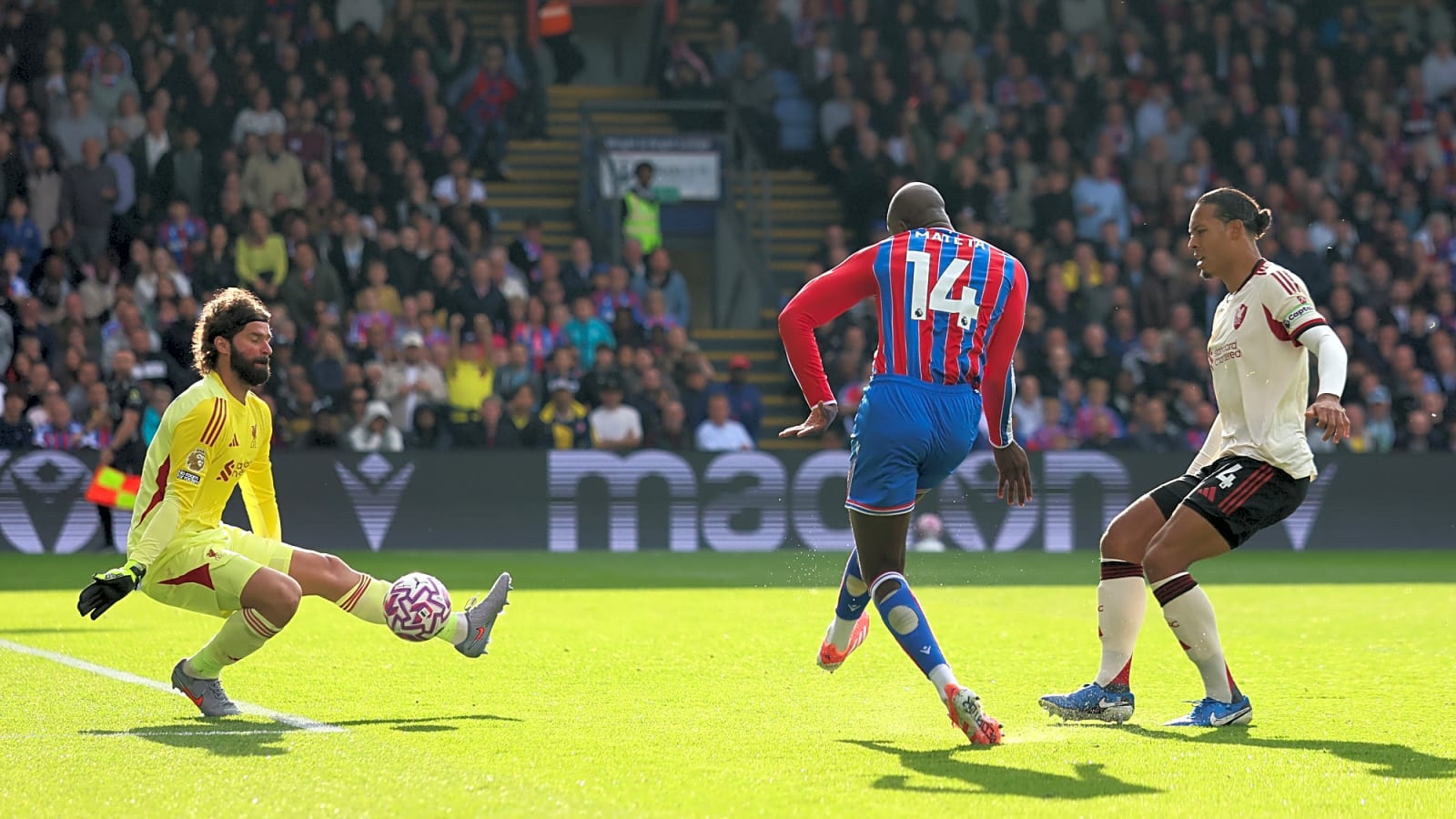 Lineker highlights ‘brilliance’ of one Liverpool man despite being ‘battered’ by Palace