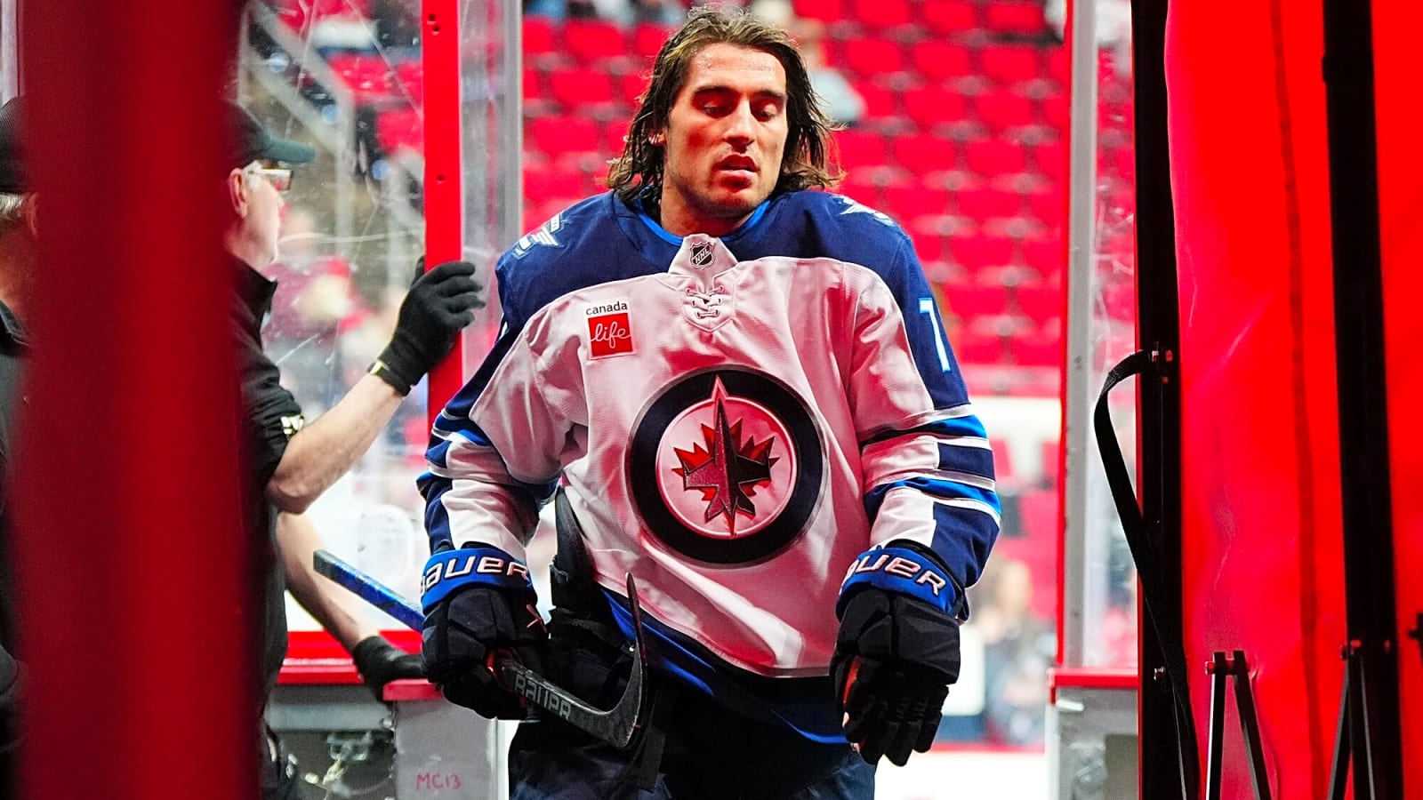 Mammoth sign Brandon Tanev to three-year contract