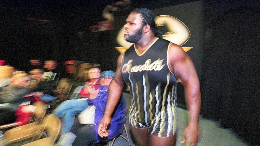 Mark Henry’s Controversial Defense Sparks Wrestling Community Debate
