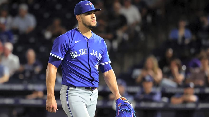 Blue Jays facing tough decision with José Berríos’ post-season fate