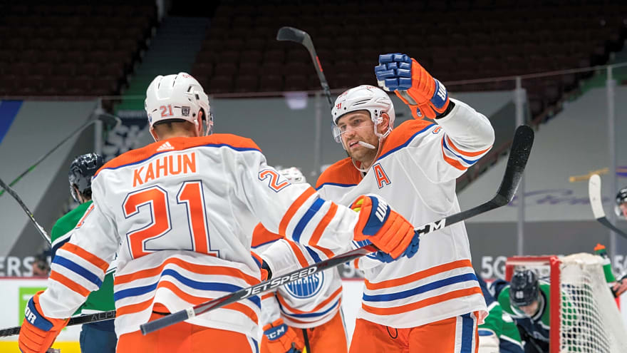 Oilers’ Leon Draisaitl skates with former teammate Dominik Kahun for German Olympic team, Samanski to centre 3rd line