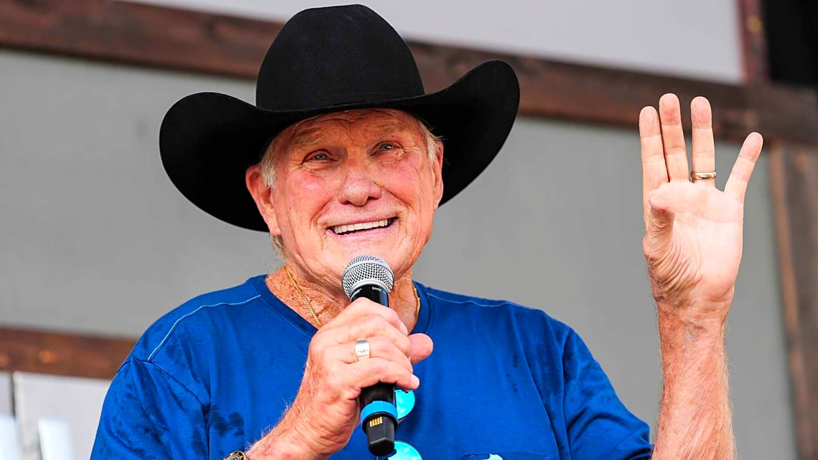 Terry Bradshaw Tells Jerry Jones & Cowboys What to Do as Micah Parsons Returns Home