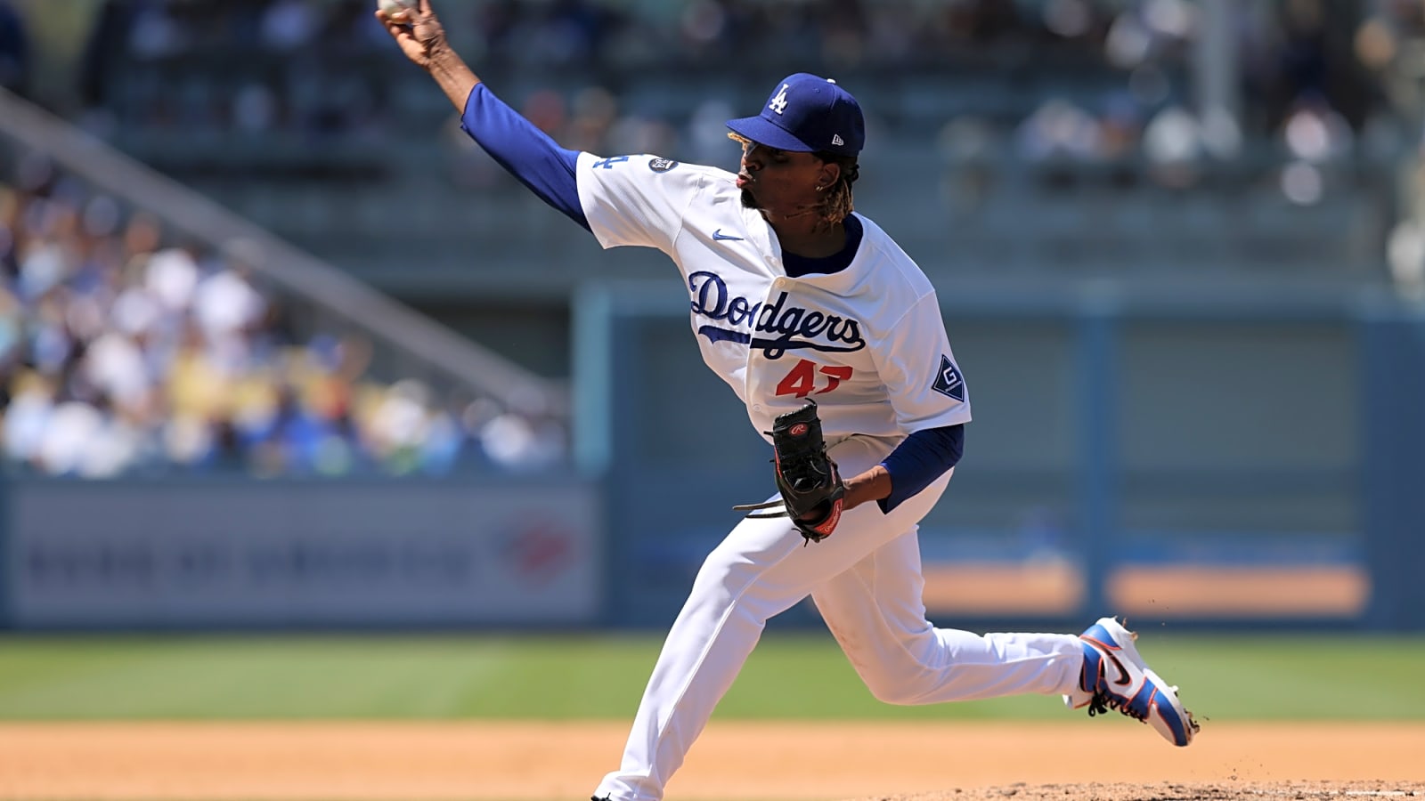 Twins select pair of right-handers