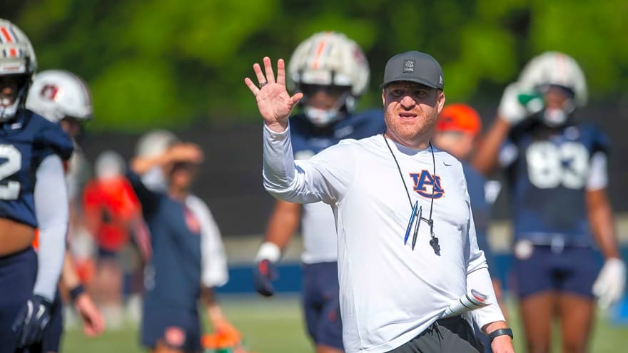  Vigor 4-Star LB commits to Auburn over Alabama and others