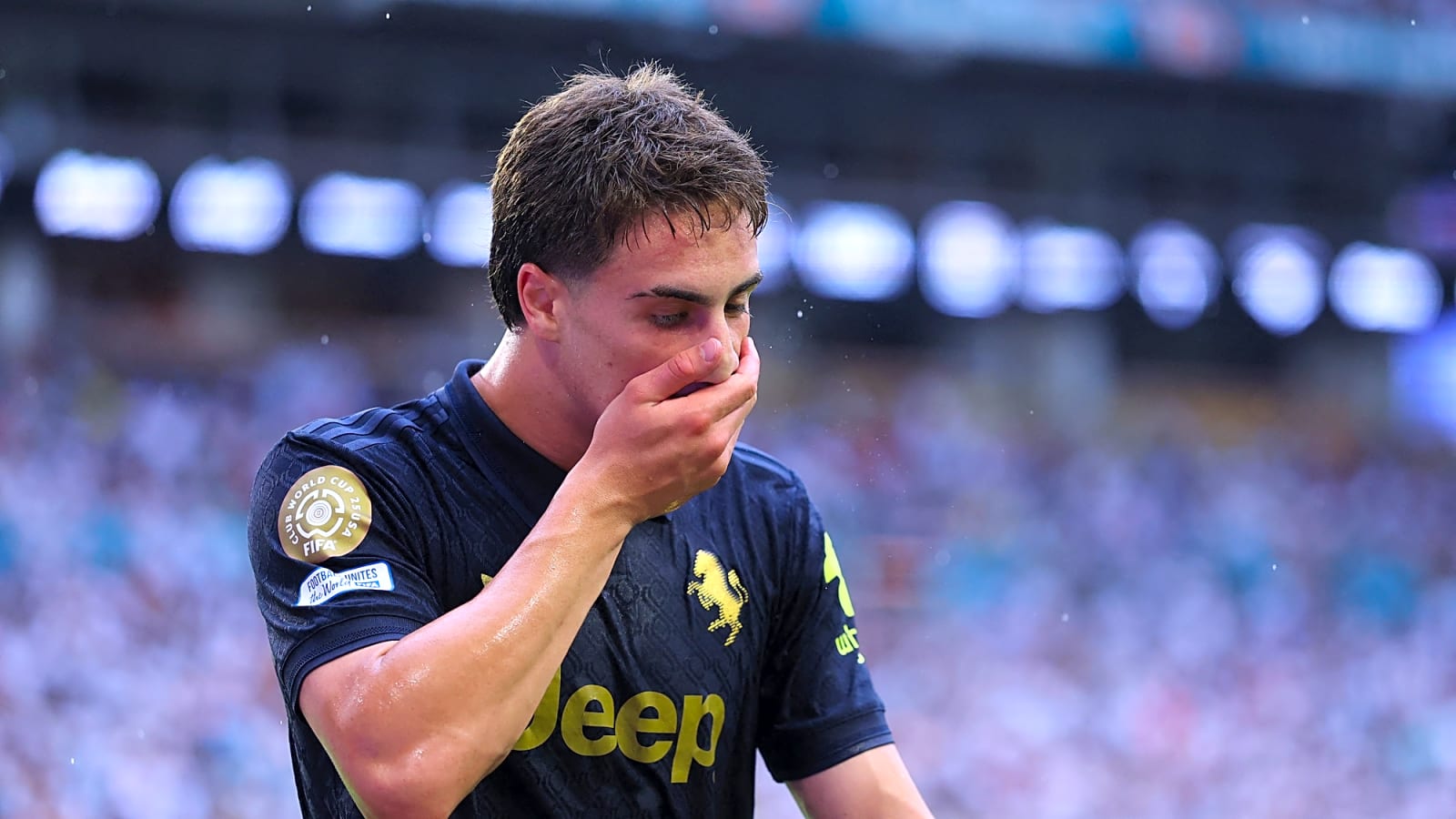 Manchester United lock horns with Chelsea for 20-year-old Serie A talent