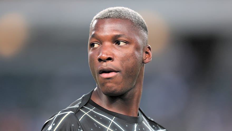 Pundits discuss 'disappointing' decision from Chelsea star which has cost his team hugely