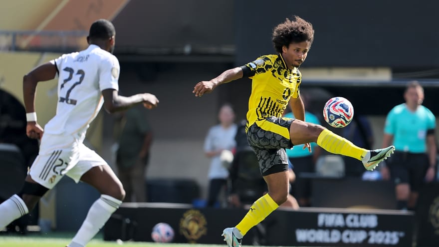 Manchester United ready to splash €120m for in-demand Bundesliga duo