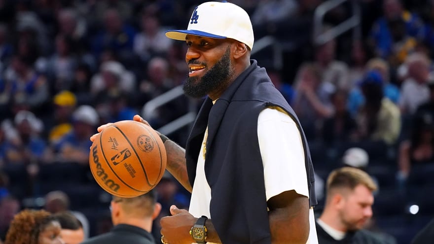 Los Angeles Lakers’ LeBron James Not Accused Of Any Wrongdoing In Illegal Sports Betting Scandal