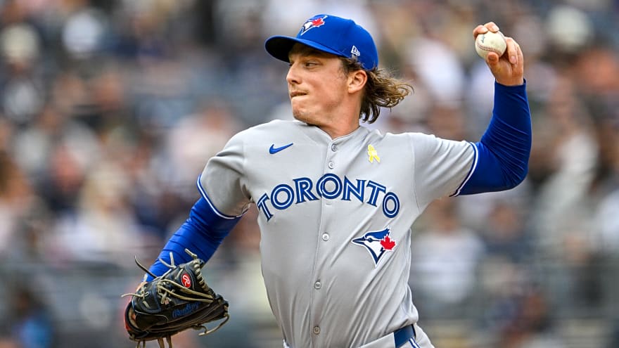 Blue Jays outright veteran lefty reliever to Triple-A