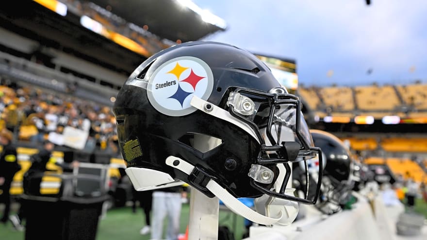 Steelers Solve Greatest Need By Trading For A.J. Brown, DJ Moore In Conceptual Offseason Acquisition