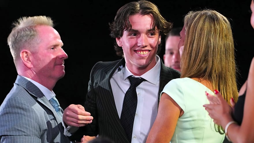 Golden Knights camp opens with Craig’s urgency